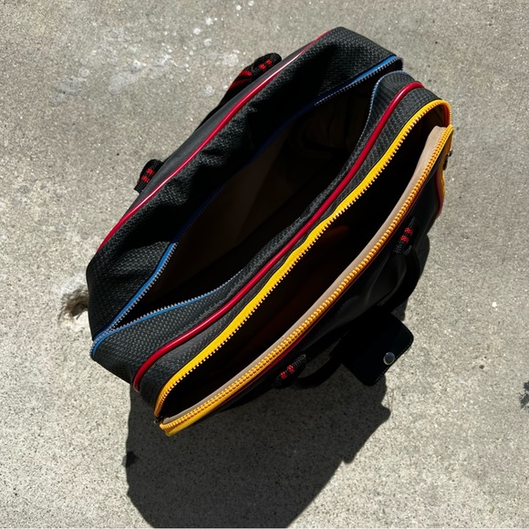 Ricardo Beverly Hills Carry On Overnight Zippered Duffle Bag Black / Multi Color - Picture 6 of 13